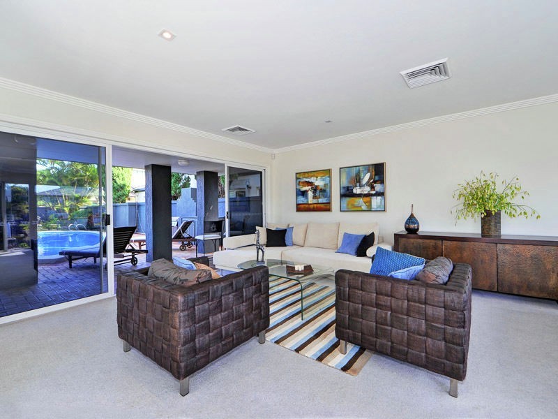 Paradise Waters QLD 4217