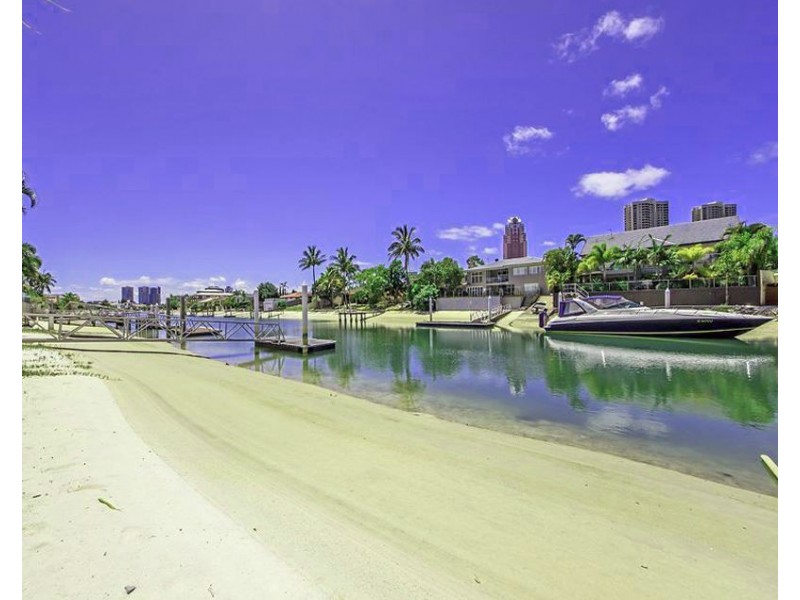 Paradise Waters QLD 4217