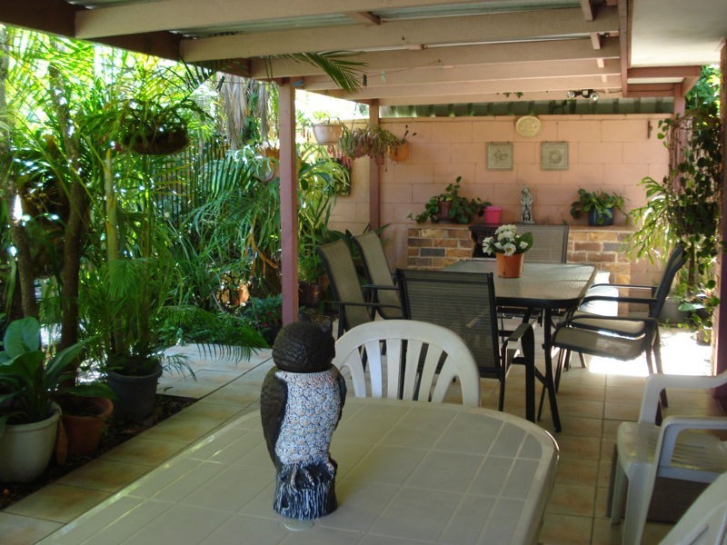 12 CRINUM CRESCENT, Southport QLD 4215