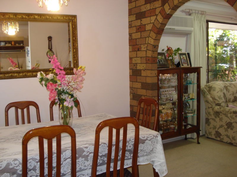 12 CRINUM CRESCENT, Southport QLD 4215