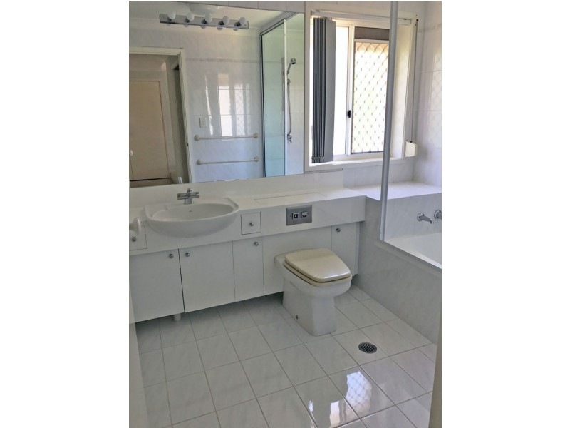 9/49 BAUER STREET, “BERNINI LODGE”, Southport QLD 4215