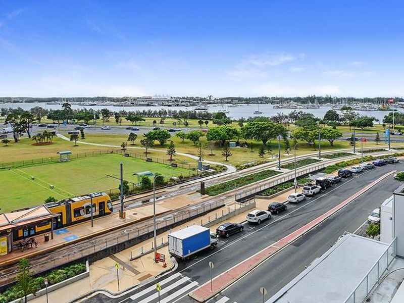 9/49 BAUER STREET, “BERNINI LODGE”, Southport QLD 4215