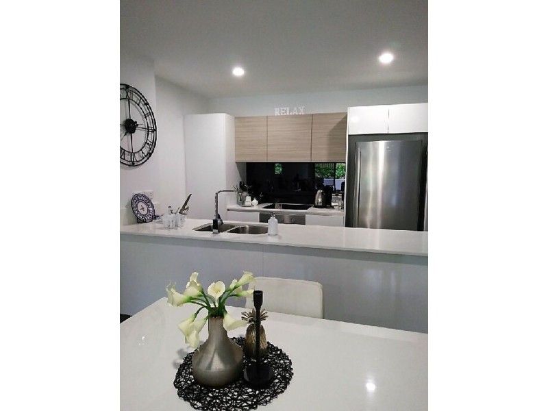 1-7 WATERFORD COURT “WATERFORD APARTMENTS”, Bundall QLD 4217