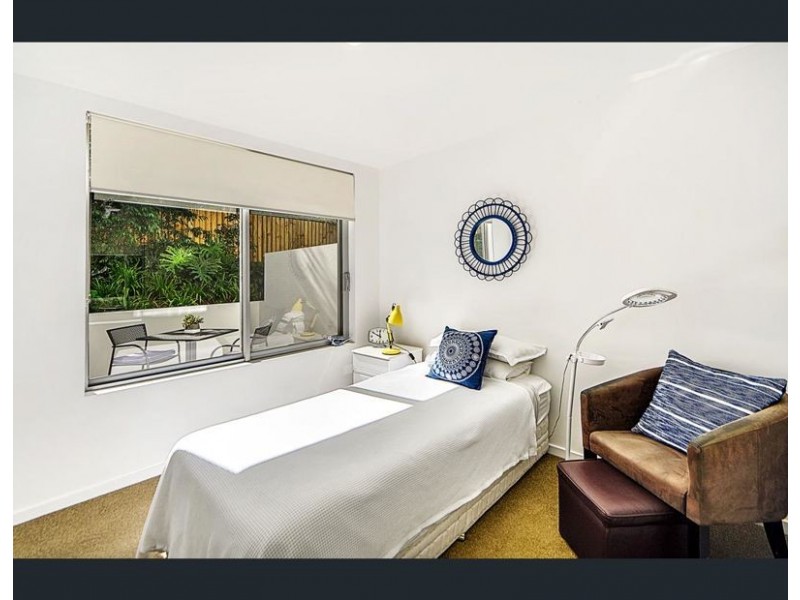 1-7 WATERFORD COURT “WATERFORD APARTMENTS”, Bundall QLD 4217