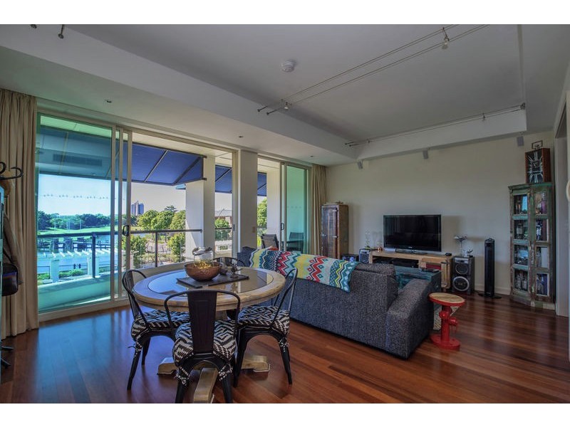 16-600 GLADES DRIVE, Robina QLD 4226