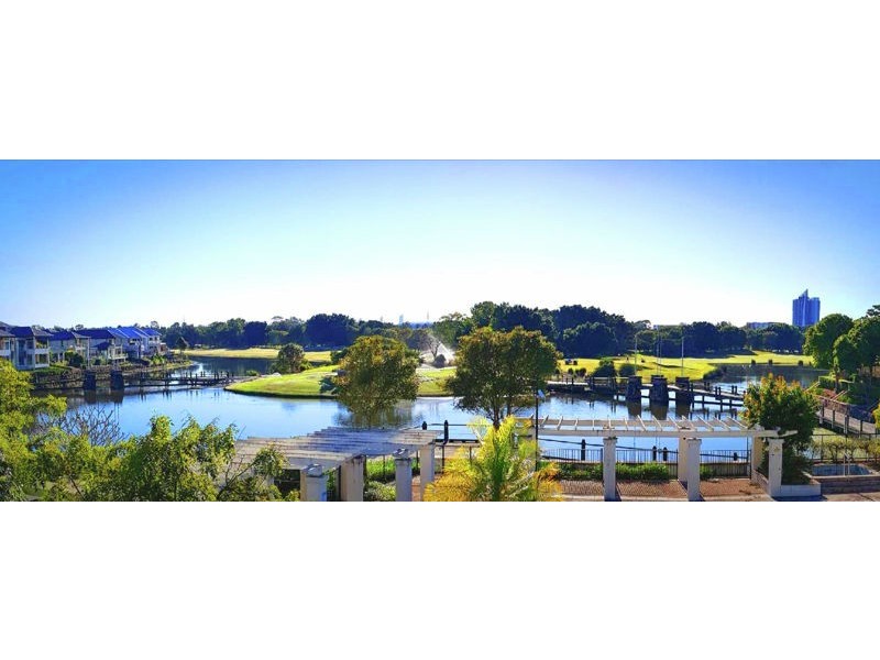 16-600 GLADES DRIVE, Robina QLD 4226