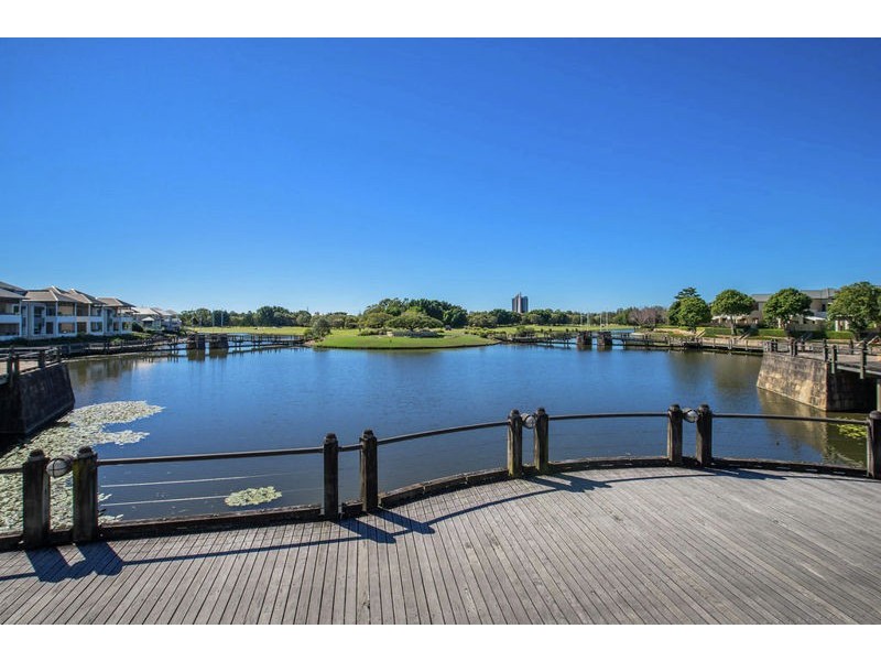 16-600 GLADES DRIVE, Robina QLD 4226