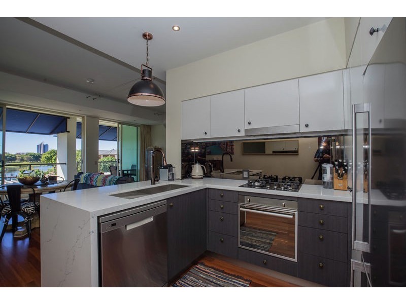 16-600 GLADES DRIVE, Robina QLD 4226
