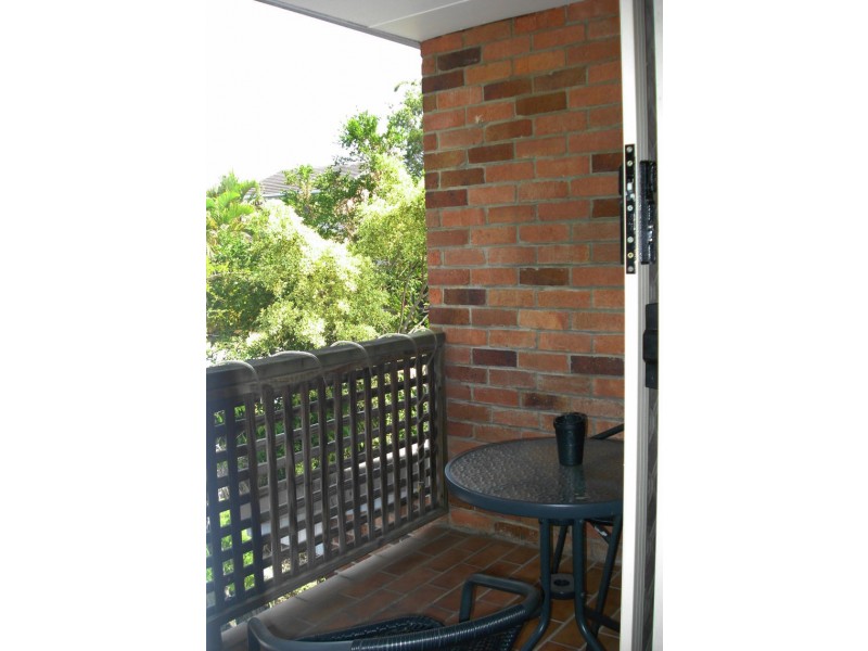 40/33 EDMUND RICE DRIVE” SUMMER FIELDS”, Southport QLD 4215