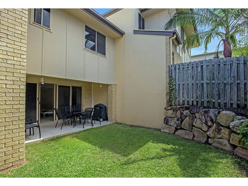 2 / 10 Amaray Drive, Upper Coomera QLD 4209