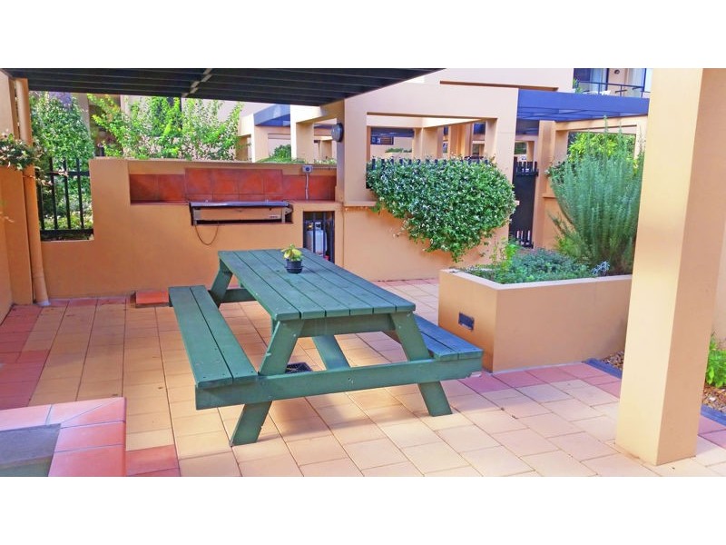 22/24 SLATYER AVENUE ” BELLA VISTA ON THE WATER”, Bundall QLD 4217