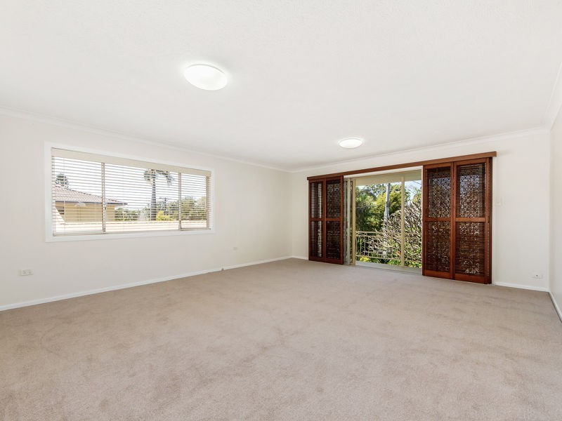 17 CLARE STREET, Southport QLD 4215