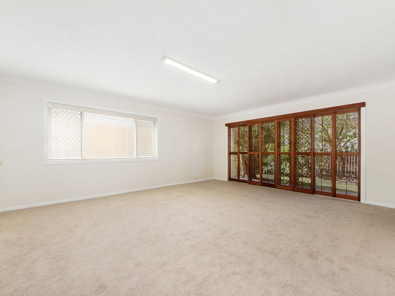 17 CLARE STREET, Southport QLD 4215