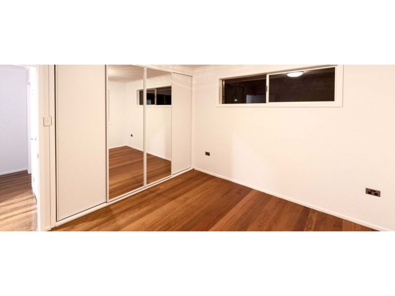 11 HORIZON AVENUE, Ashmore QLD 4214