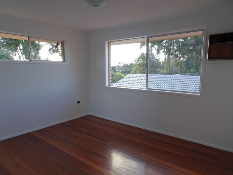 11 HORIZON AVENUE, Ashmore QLD 4214