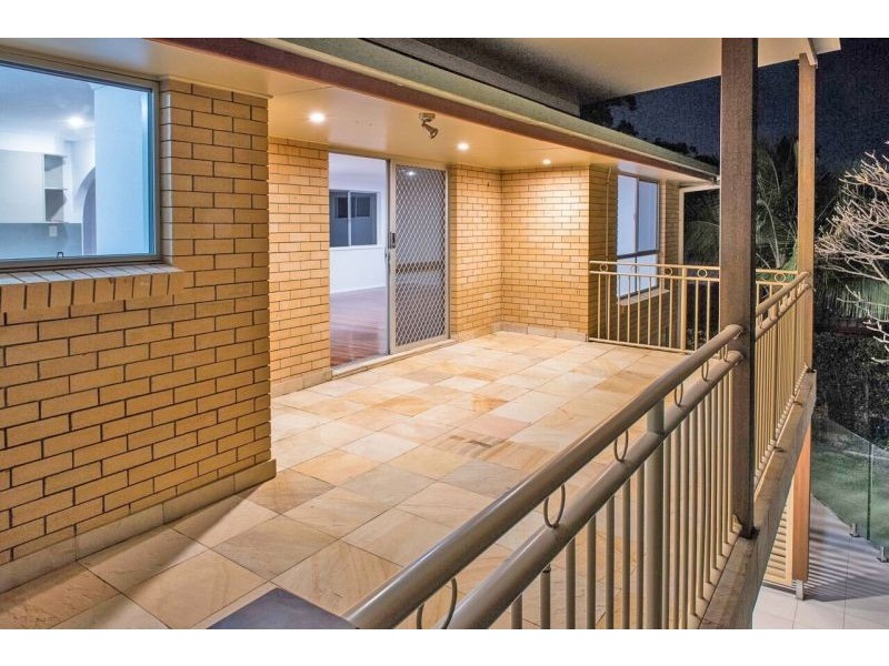 11 HORIZON AVENUE, Ashmore QLD 4214