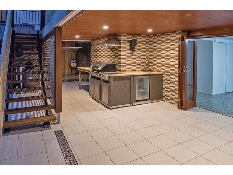 11 HORIZON AVENUE, Ashmore QLD 4214