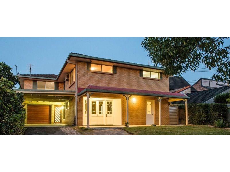 11 HORIZON AVENUE, Ashmore QLD 4214