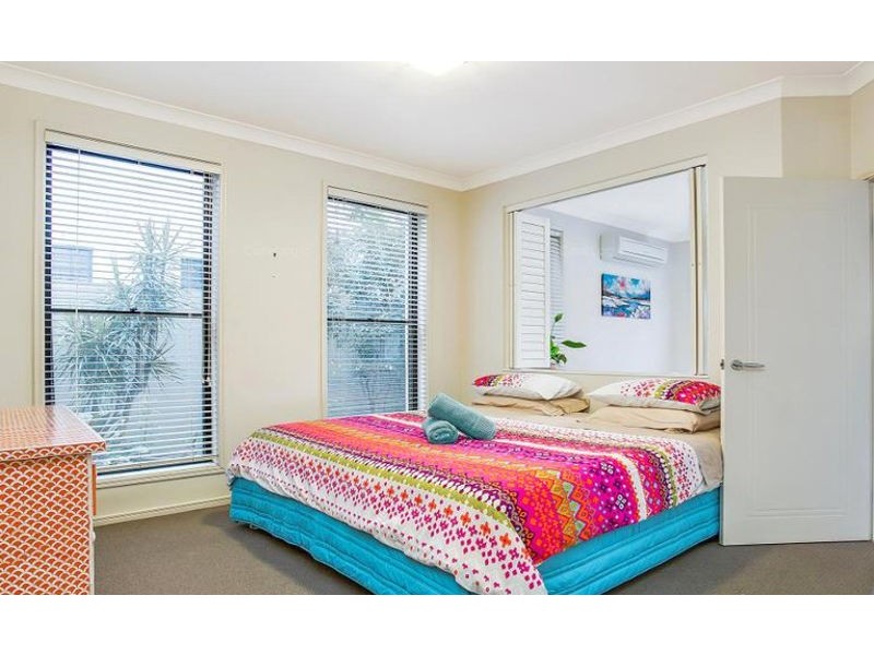 2049/1 THE VISTAS DRIVE, Carrara QLD 4211