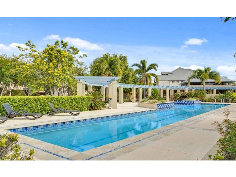 2049/1 THE VISTAS DRIVE, Carrara QLD 4211