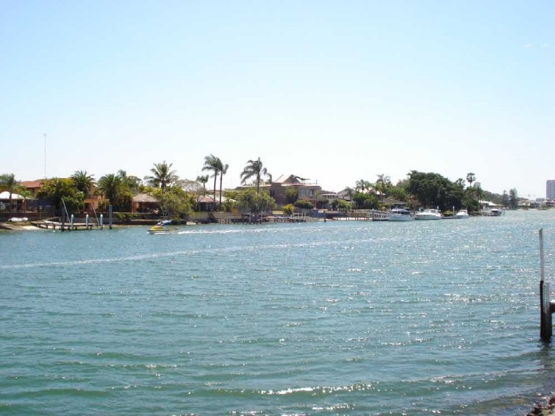 Chevron Island QLD 4217