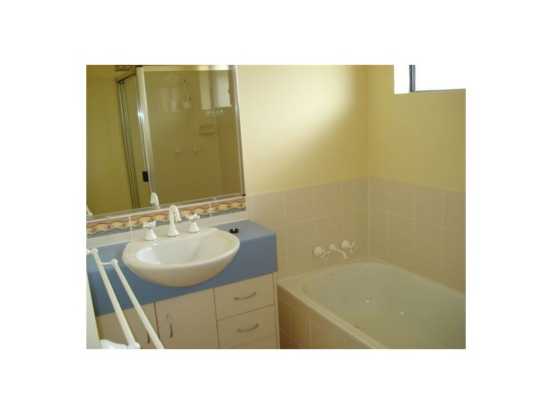 Molendinar QLD 4214