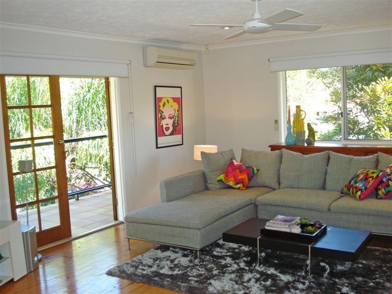 12 Geoff Wolter Drive West, Molendinar QLD 4214