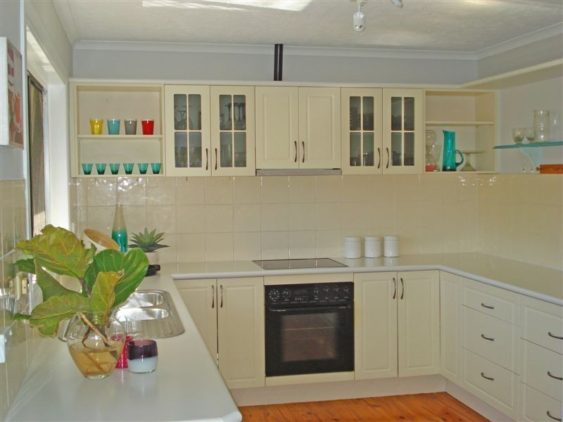 12 Geoff Wolter Drive West, Molendinar QLD 4214