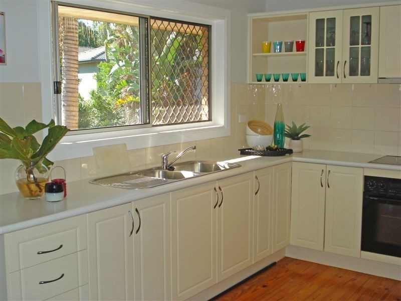 12 Geoff Wolter Drive West, Molendinar QLD 4214