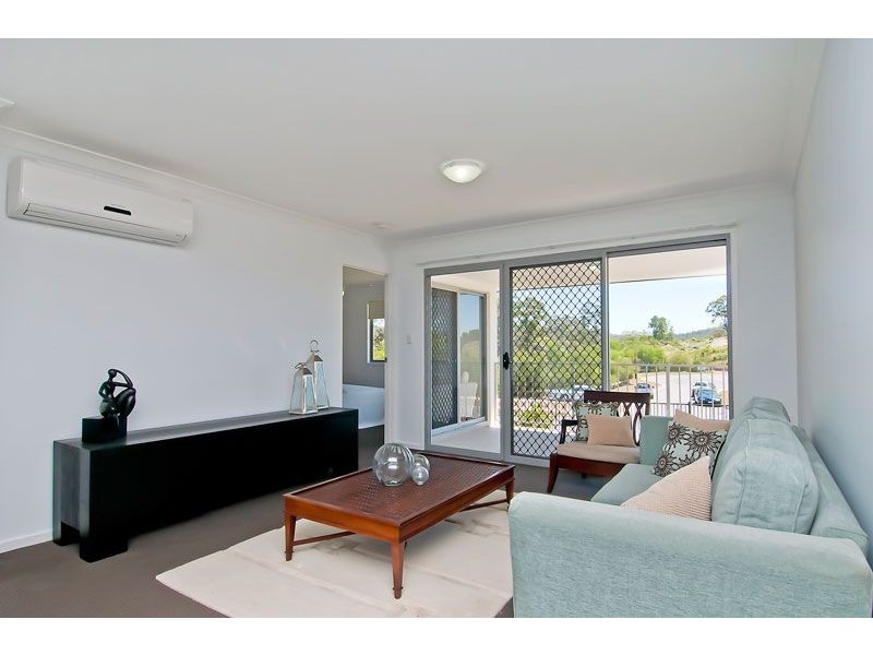 Pacific Pines QLD 4211