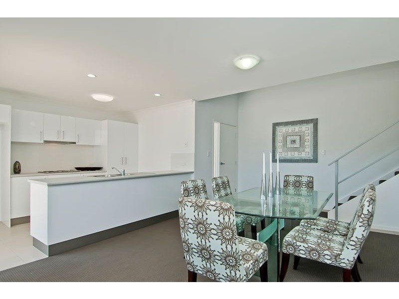 Pacific Pines QLD 4211