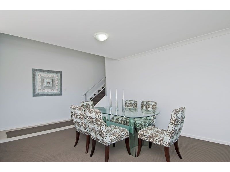 Pacific Pines QLD 4211