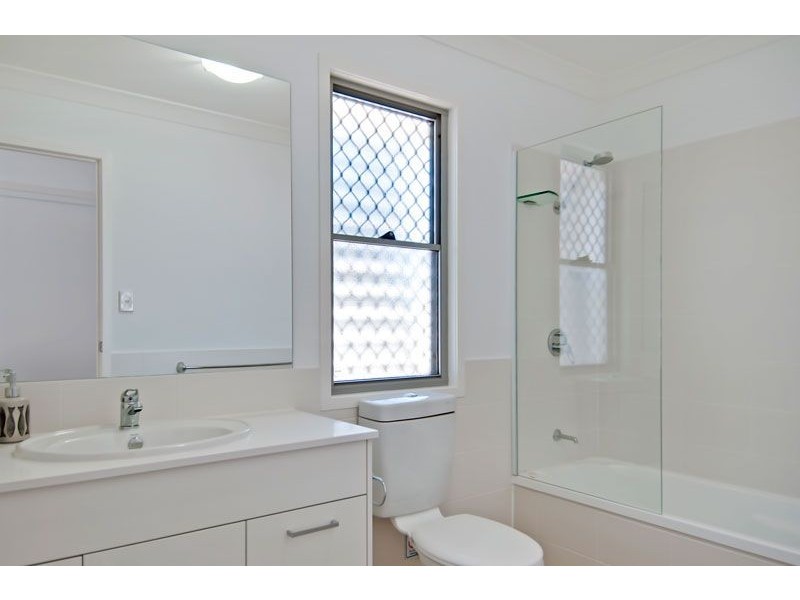 Pacific Pines QLD 4211