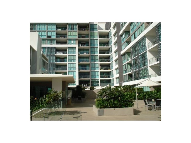 Broadbeach Waters QLD 4218