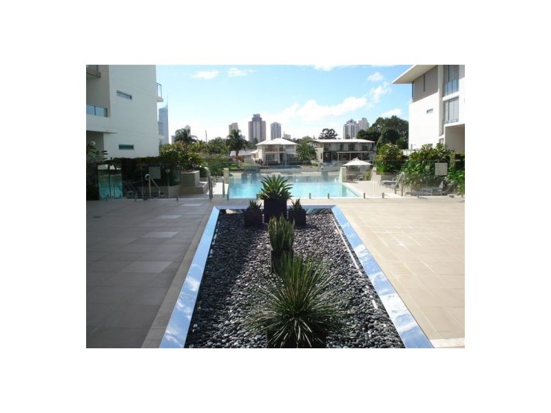 Broadbeach Waters QLD 4218