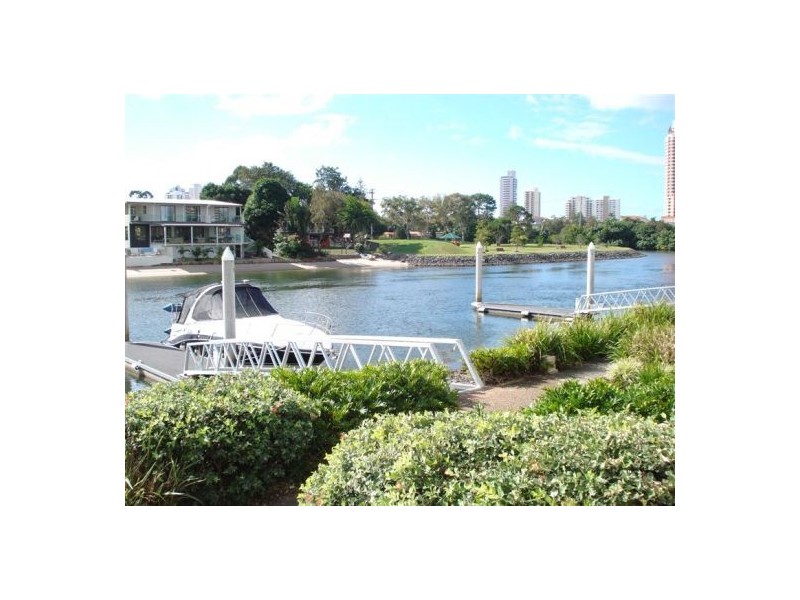 Broadbeach Waters QLD 4218
