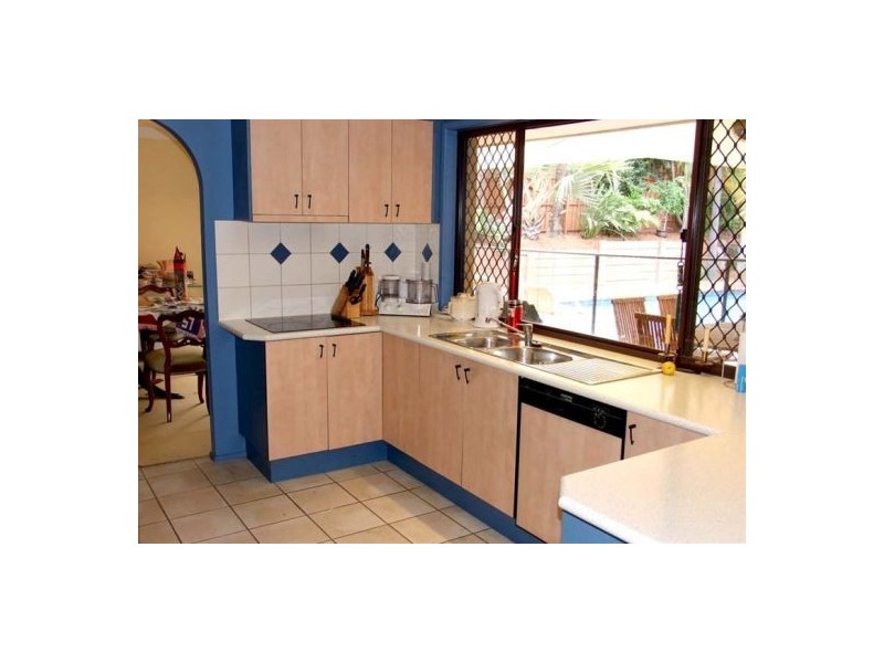 42  Ainsley Avenue, Ashmore QLD 4214