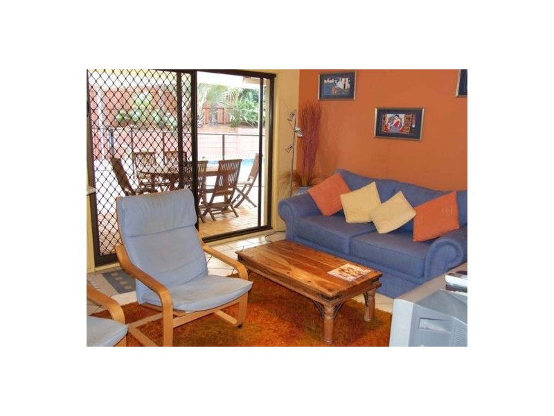 42  Ainsley Avenue, Ashmore QLD 4214