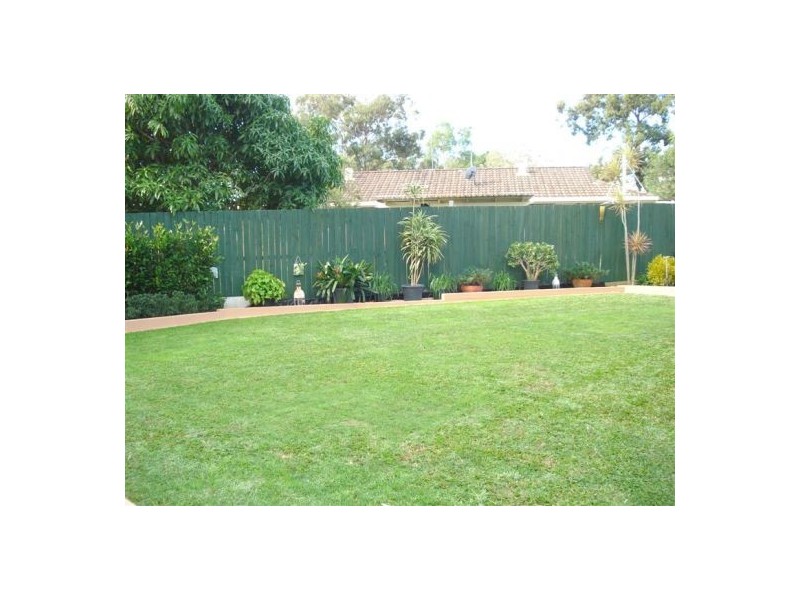 20  Miralie Place, Ashmore QLD 4214