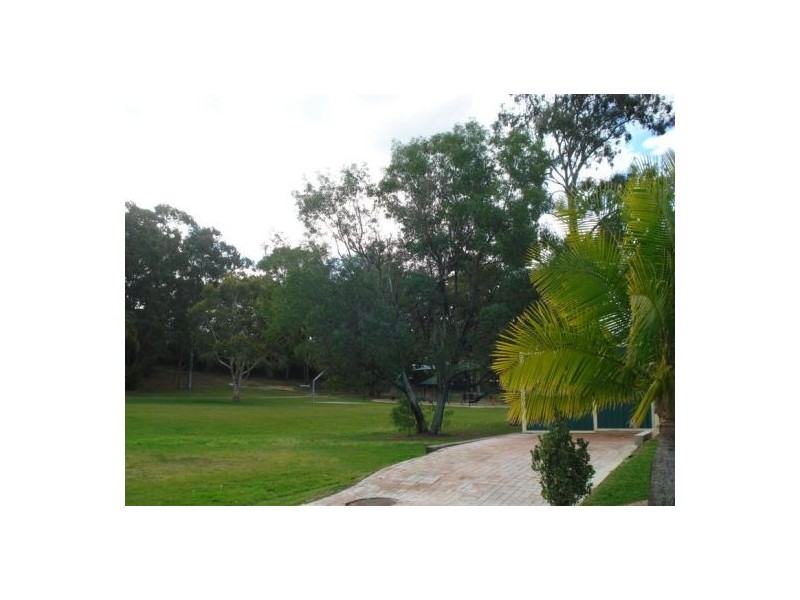 20  Miralie Place, Ashmore QLD 4214