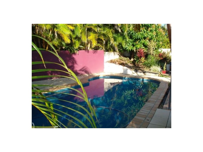 23 Tee Trees Boulevard, Arundel QLD 4214