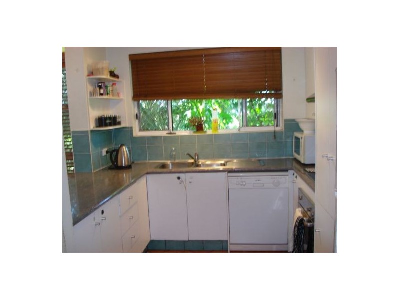 14 Pinaroo Crescent, Ashmore QLD 4214