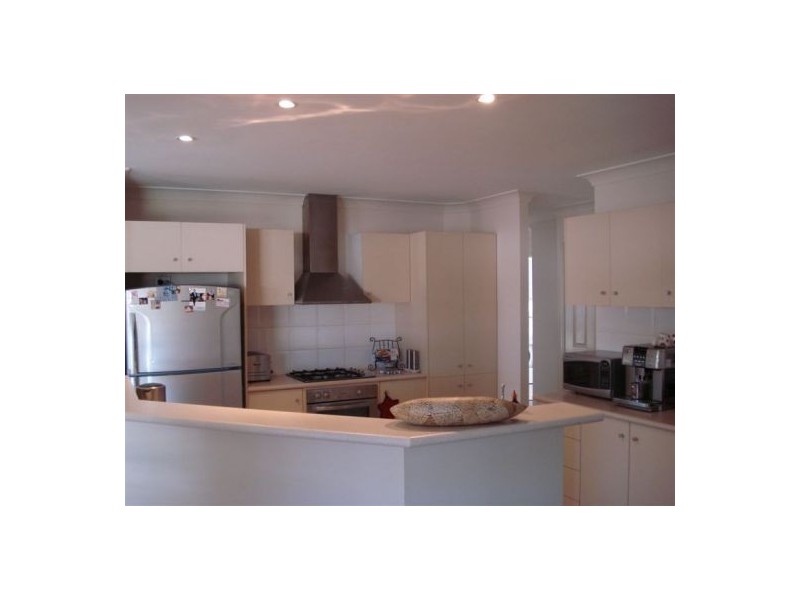 Parkwood QLD 4214