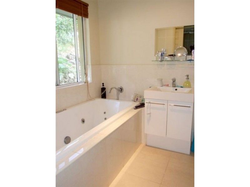 26 Jersey Court, Tallebudgera QLD 4228