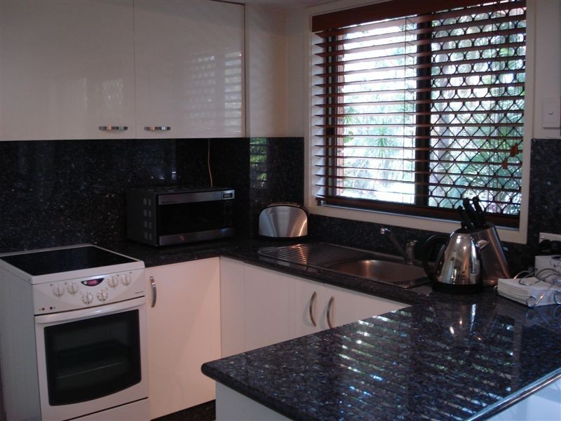 1/33 Corunna Crescent, Ashmore QLD 4214