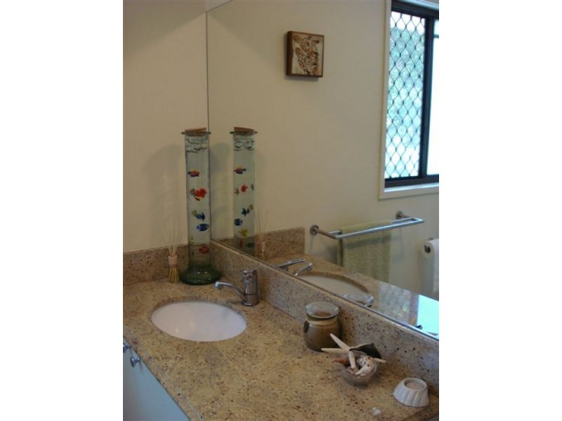 1/33 Corunna Crescent, Ashmore QLD 4214