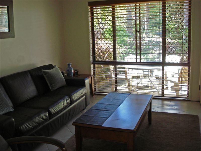 1/33 Corunna Crescent, Ashmore QLD 4214