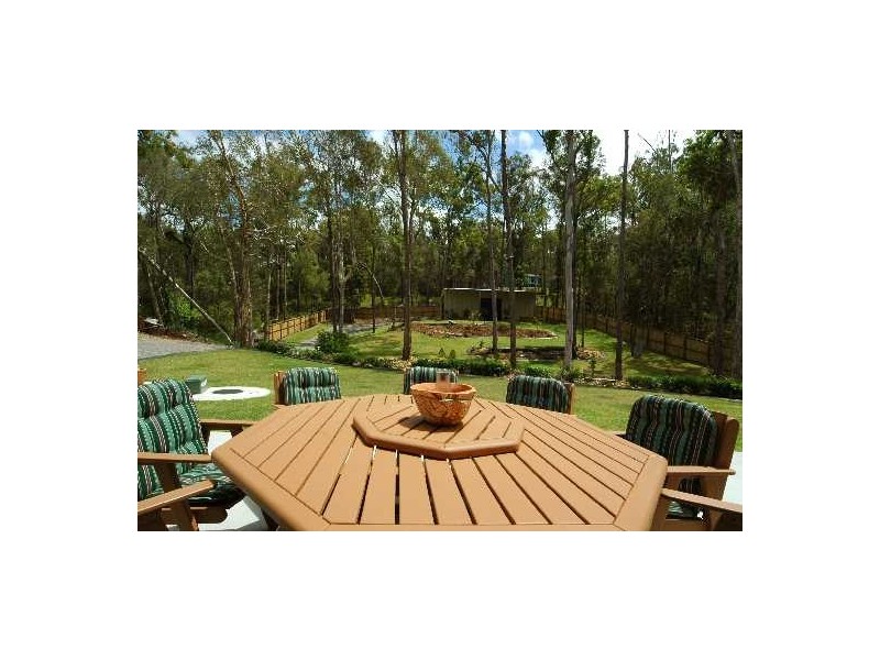Gaven QLD 4211