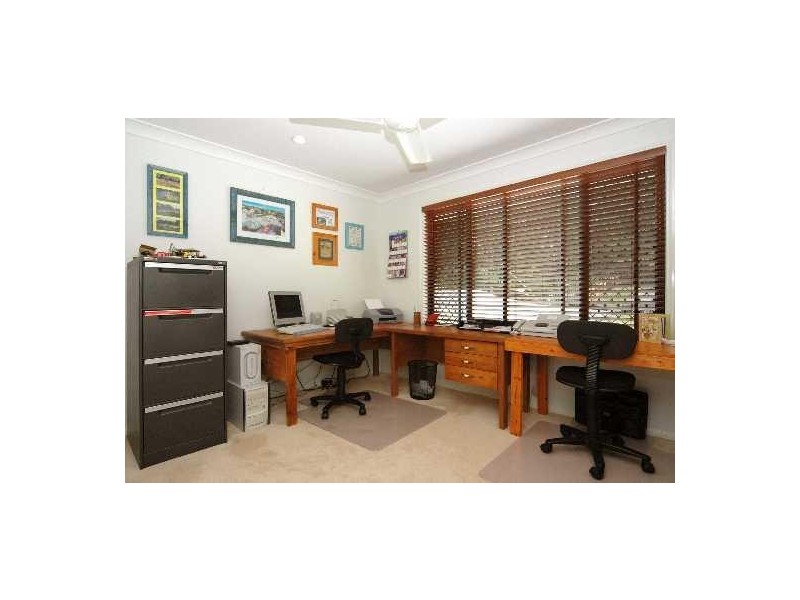 Gaven QLD 4211