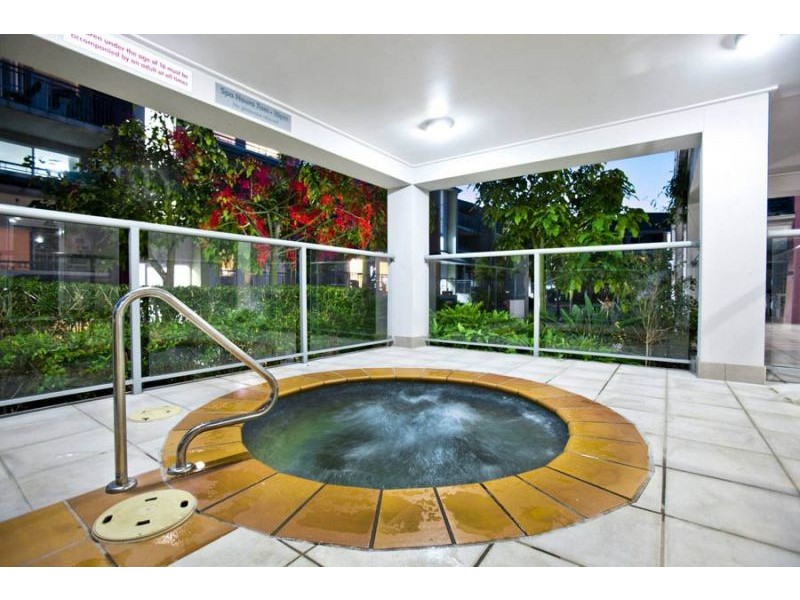 Biggera Waters QLD 4216